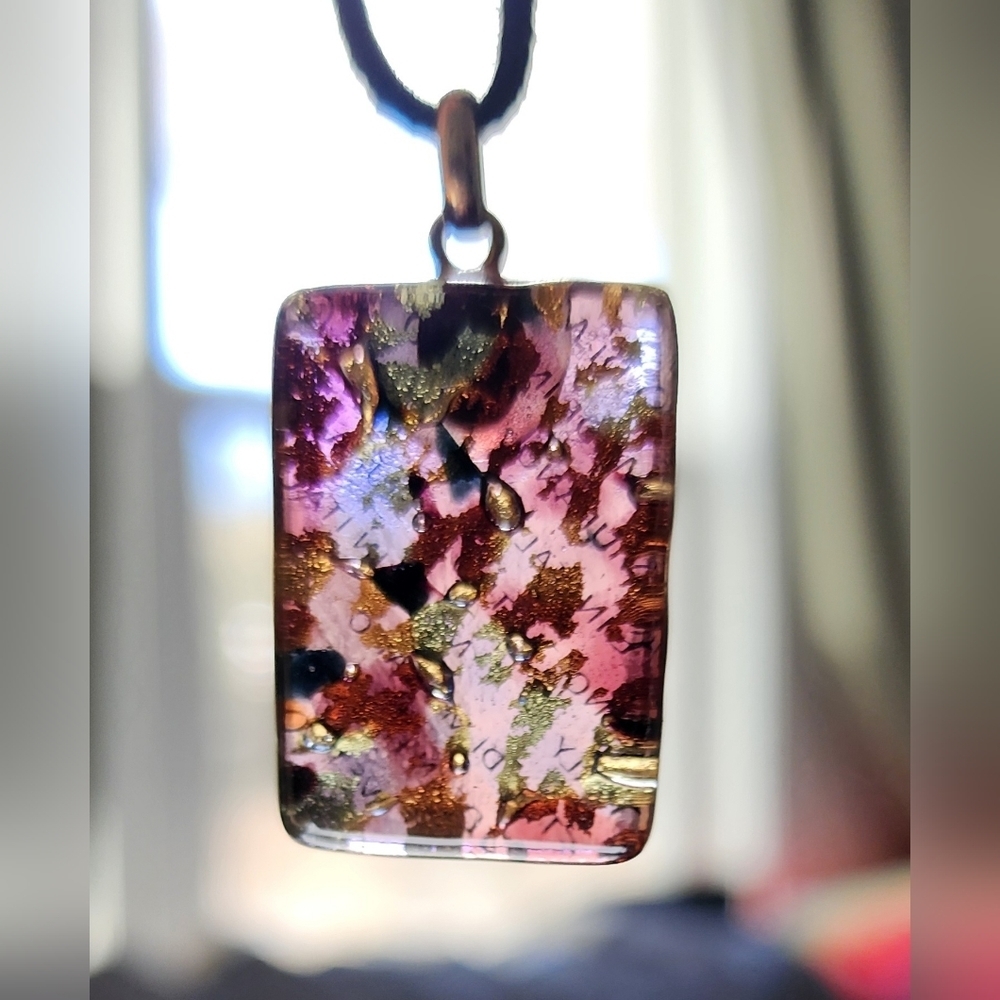 Preowned Murano glass necklace/pendant